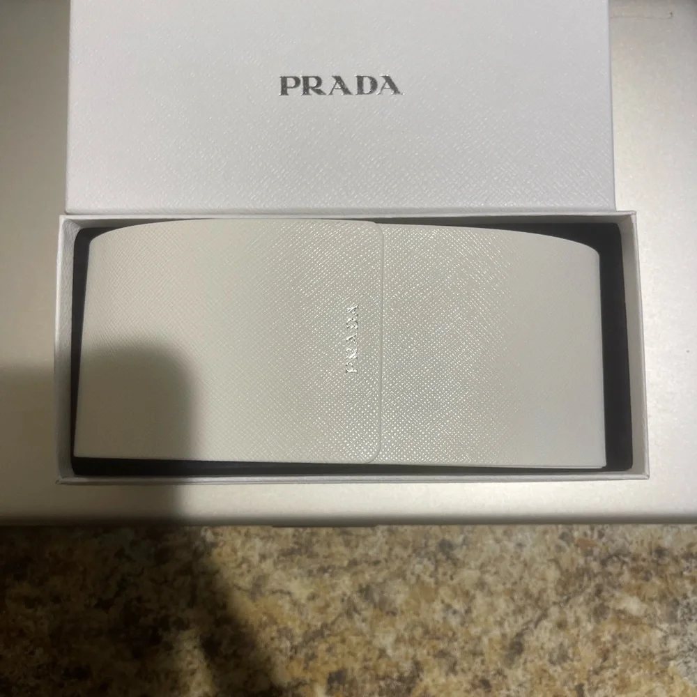 BRAND NEW AUTHENTIC PRADA SUNGLASSES - Picture 10 of 10
